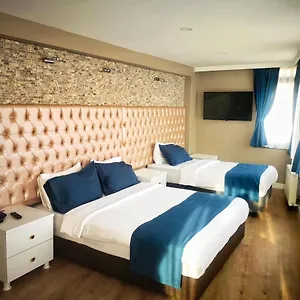 3* Hotel Cape Palace